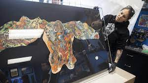 Tatuagem em quadro depois de morte