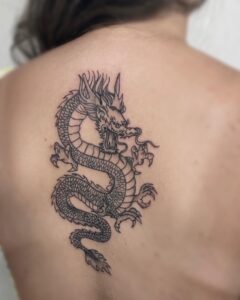 Tatuagem de dragão
