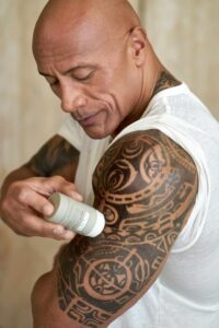 Dwayne Johnson, The Rock cosméticos para tatuagem
