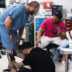 Post Malone tatuagem anestesia